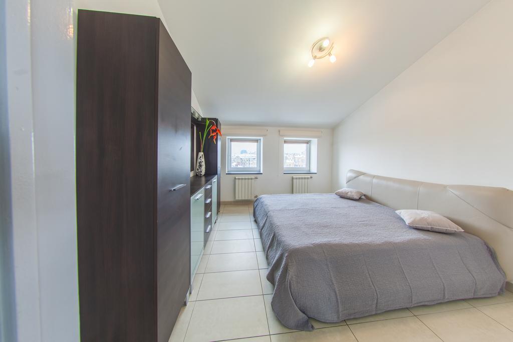 Mansard Apartment Antonovicha 4 キエフ 部屋 写真