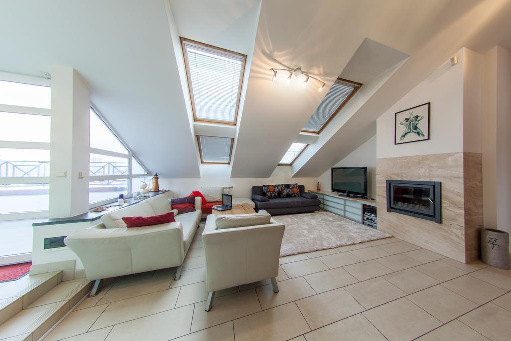 Mansard Apartment Antonovicha 4 キエフ エクステリア 写真
