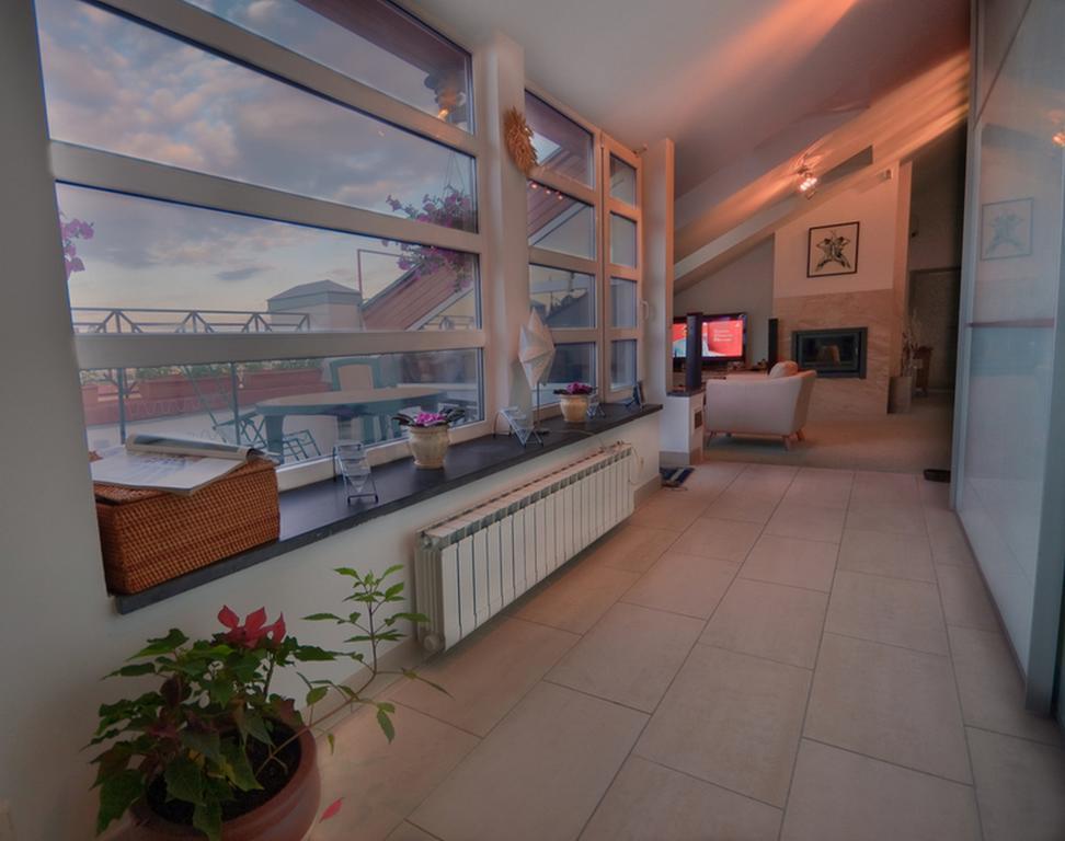 Mansard Apartment Antonovicha 4 キエフ エクステリア 写真