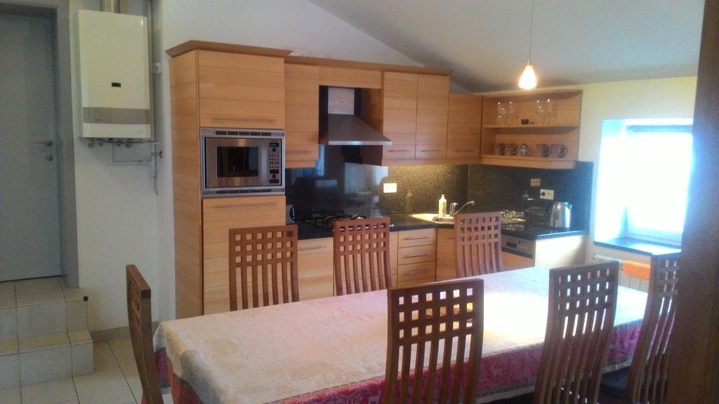 Mansard Apartment Antonovicha 4 キエフ エクステリア 写真
