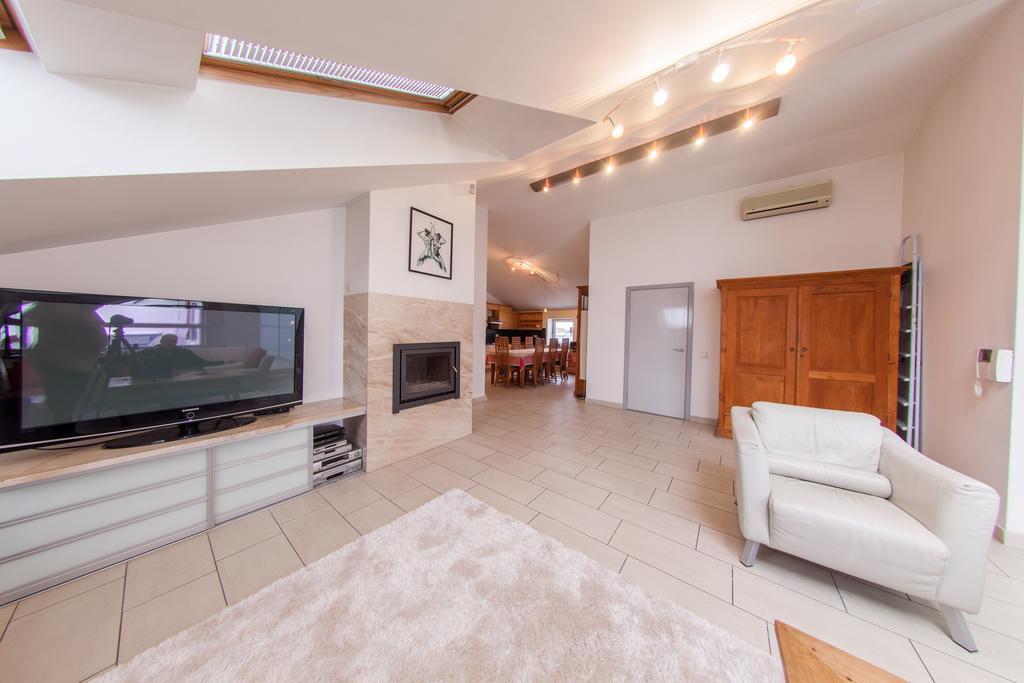 Mansard Apartment Antonovicha 4 キエフ エクステリア 写真