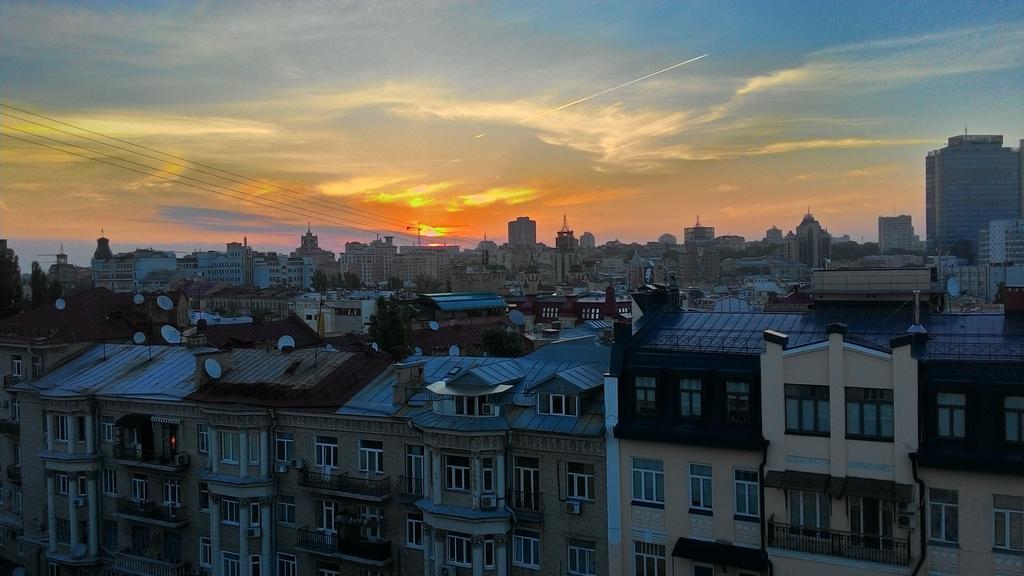 Mansard Apartment Antonovicha 4 キエフ エクステリア 写真